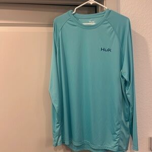 Huk shirt. Like brand new. XXL